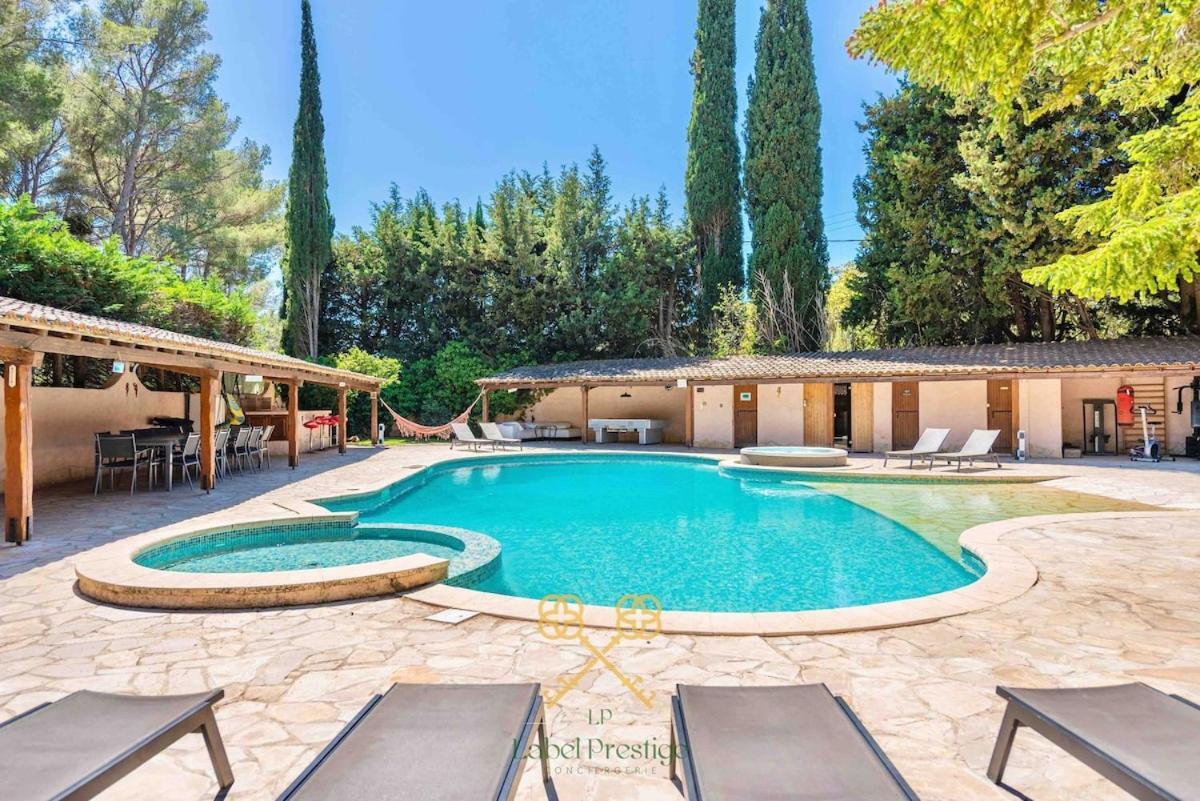 לה קיוטאט La Bastide Du Vallon מראה חיצוני תמונה