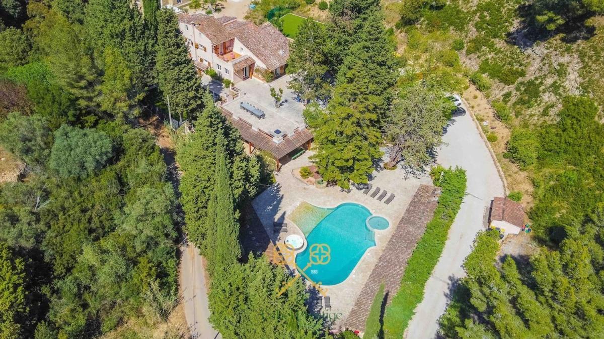 לה קיוטאט La Bastide Du Vallon מראה חיצוני תמונה